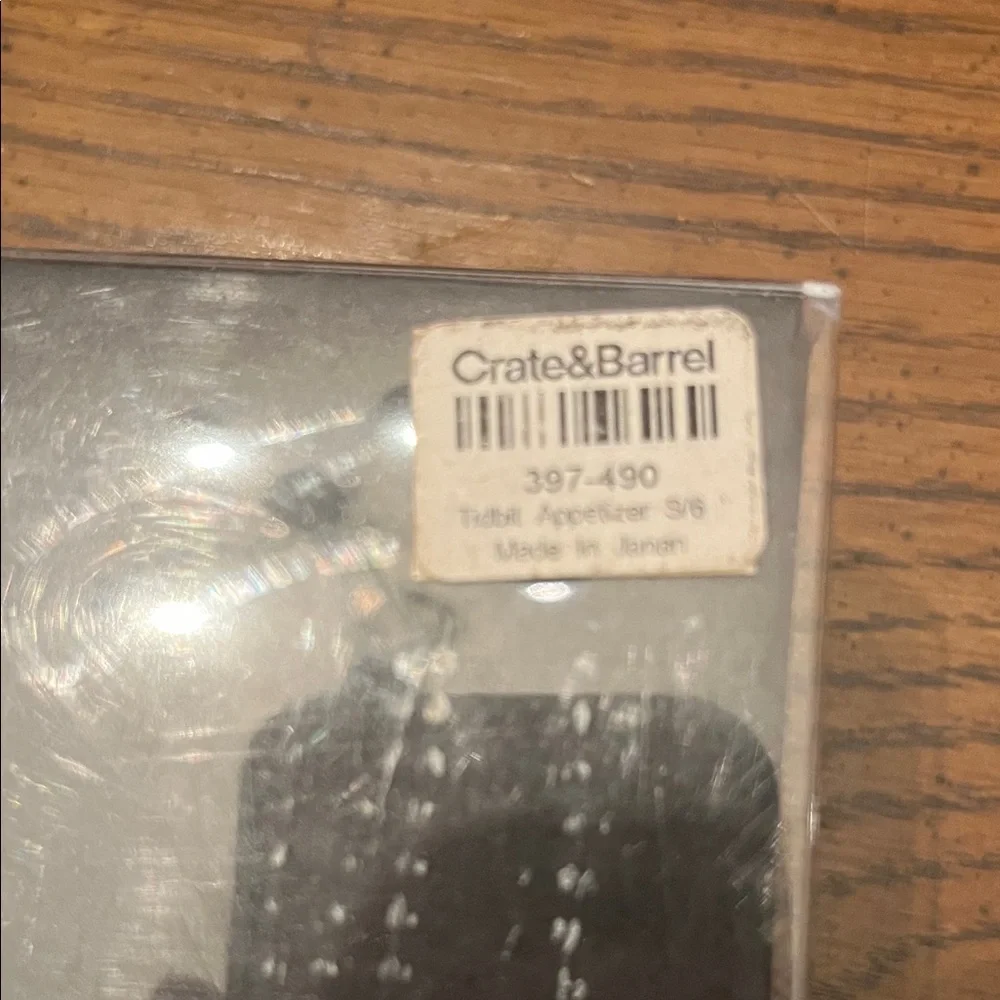 Crate and Barrel‎ Nancy Green Tidbits Appetizer Plates